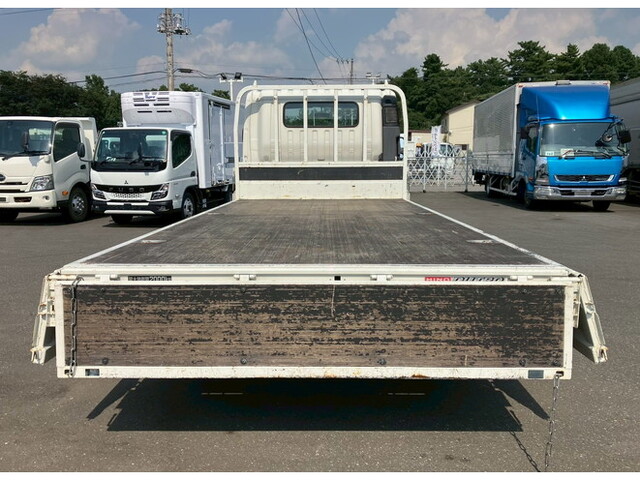 日野デュトロ平ボディ小型（2t・3t）[写真10]