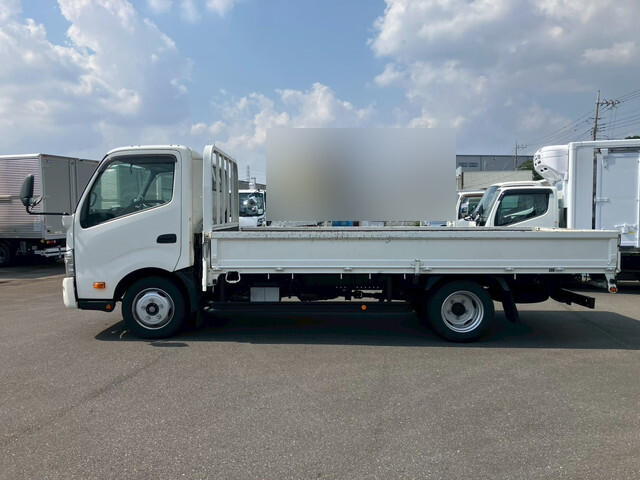 日野デュトロ平ボディ小型（2t・3t）[写真13]