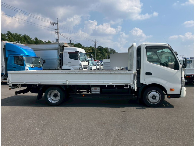 日野デュトロ平ボディ小型（2t・3t）[写真14]