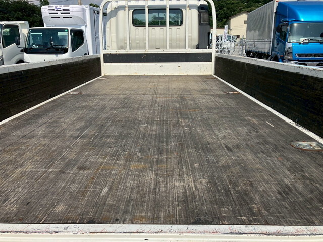 日野デュトロ平ボディ小型（2t・3t）[写真08]