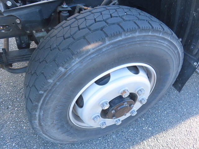 三菱ふそうファイターセルフクレーン4段増トン（6t・8t）[写真14]