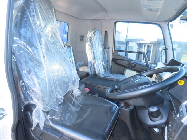 三菱ふそうファイターセルフクレーン4段増トン（6t・8t）[写真20]