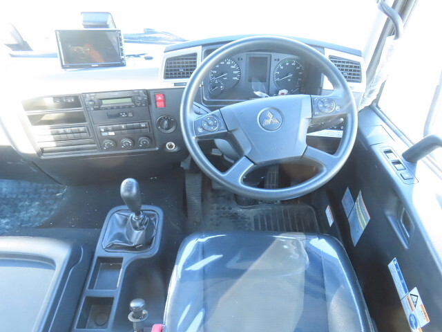 三菱ふそうファイターセルフクレーン4段増トン（6t・8t）[写真22]