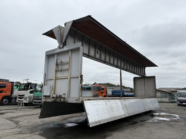 日本フルハーフその他の車種ウイングトレーラー大型（10t）[写真03]