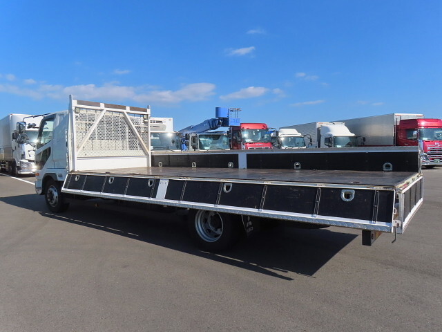 三菱ふそうファイター平ボディ増トン（6t・8t）[写真25]