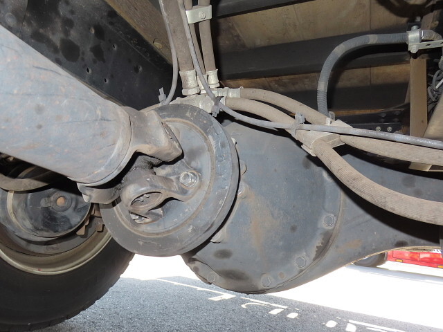 三菱ふそうファイター平ボディ増トン（6t・8t）[写真08]