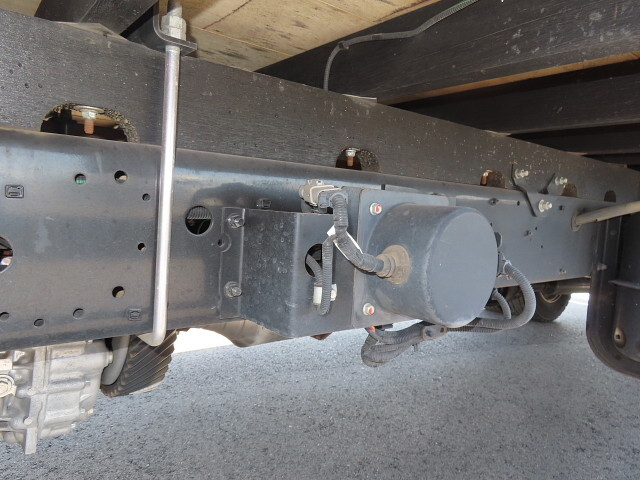 三菱ふそうファイター平ボディ増トン（6t・8t）[写真09]