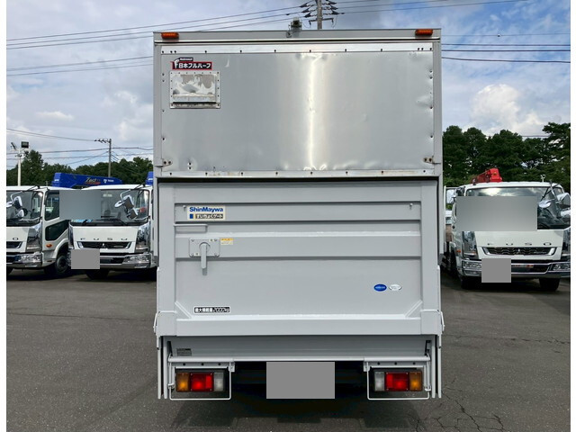 いすゞエルフアルミバン小型（2t・3t）[写真10]