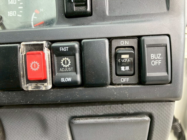 いすゞエルフアルミバン小型（2t・3t）[写真23]