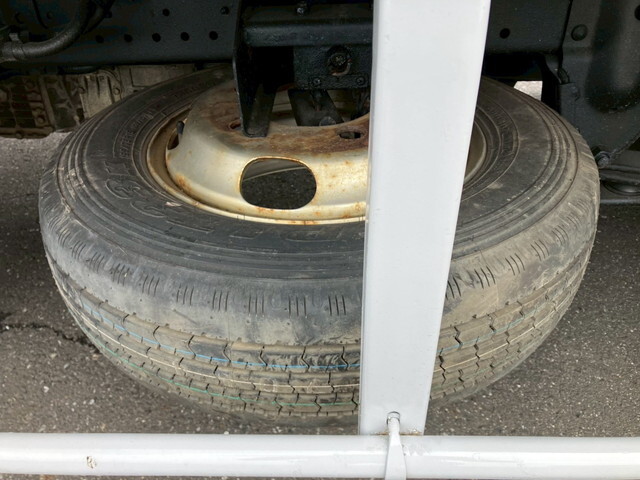 いすゞエルフアルミバン小型（2t・3t）[写真33]