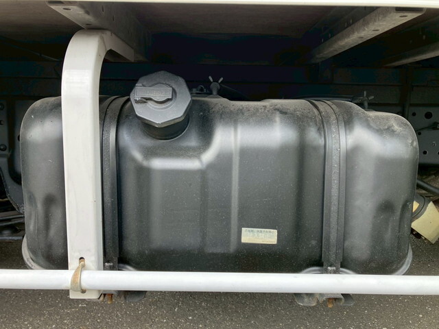 いすゞエルフアルミバン小型（2t・3t）[写真34]