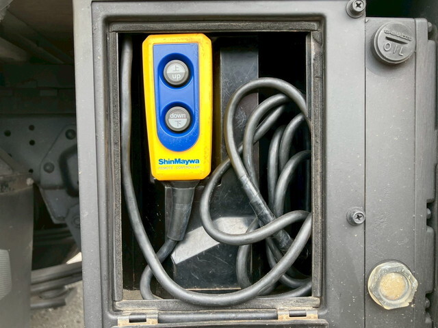 いすゞエルフアルミバン小型（2t・3t）[写真35]