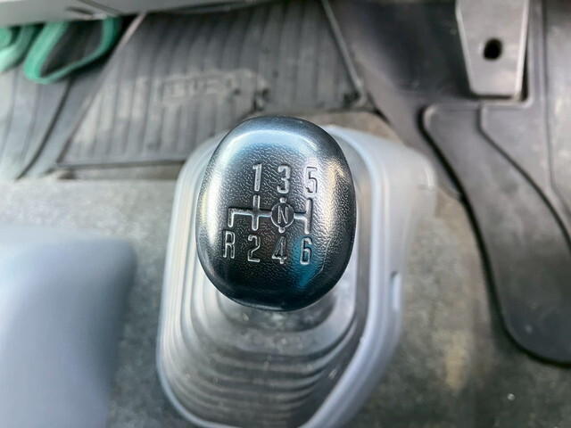 いすゞフォワードアルミウイング中型（4t）[写真33]