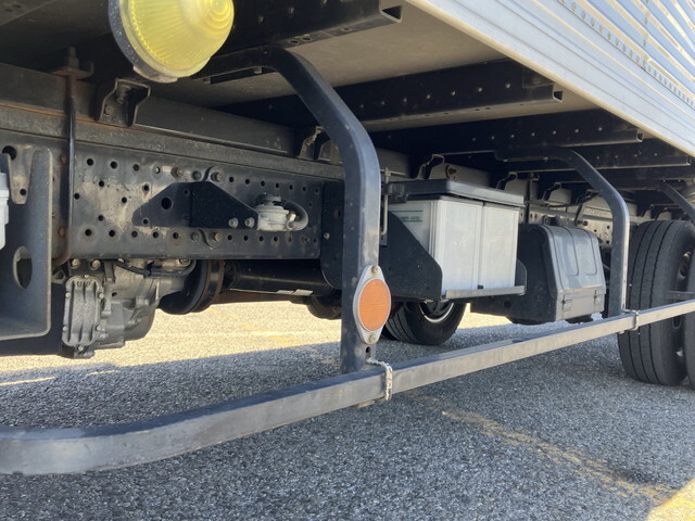 いすゞエルフアルミバン小型（2t・3t）[写真18]