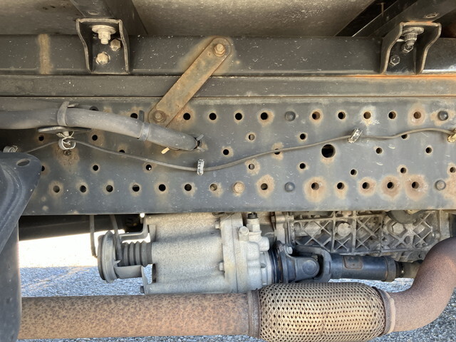 いすゞエルフアルミバン小型（2t・3t）[写真23]