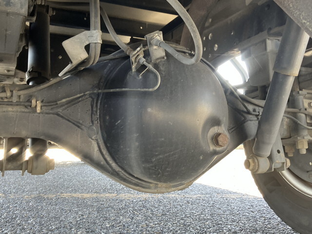 いすゞエルフアルミバン小型（2t・3t）[写真28]