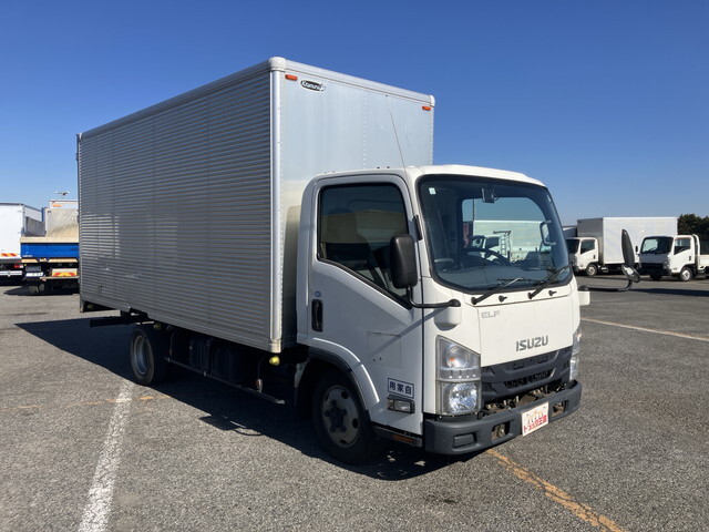 いすゞエルフアルミバン小型（2t・3t）[写真03]