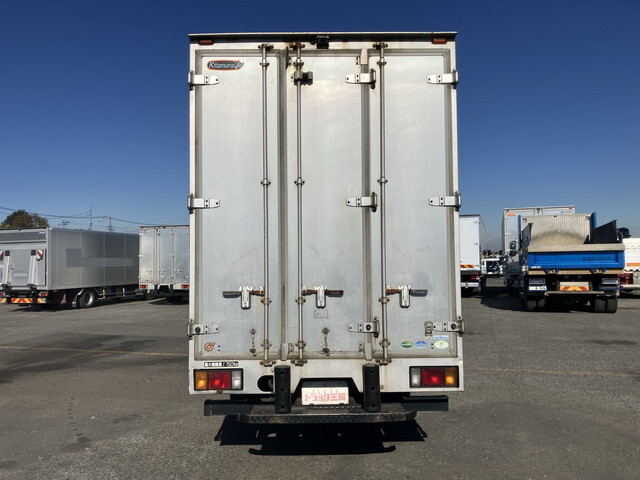 いすゞエルフアルミバン小型（2t・3t）[写真09]