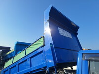 いすゞエルフダンプ小型（2t・3t）[写真11]