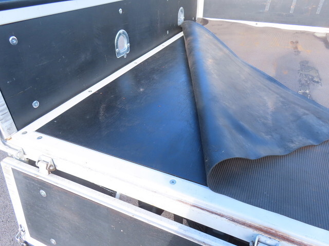 いすゞエルフダブルキャブ（Wキャブ）小型（2t・3t）[写真20]