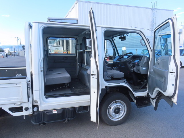 いすゞエルフダブルキャブ（Wキャブ）小型（2t・3t）[写真22]
