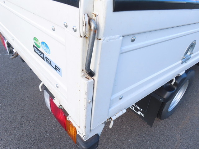 いすゞエルフダブルキャブ（Wキャブ）小型（2t・3t）[写真24]