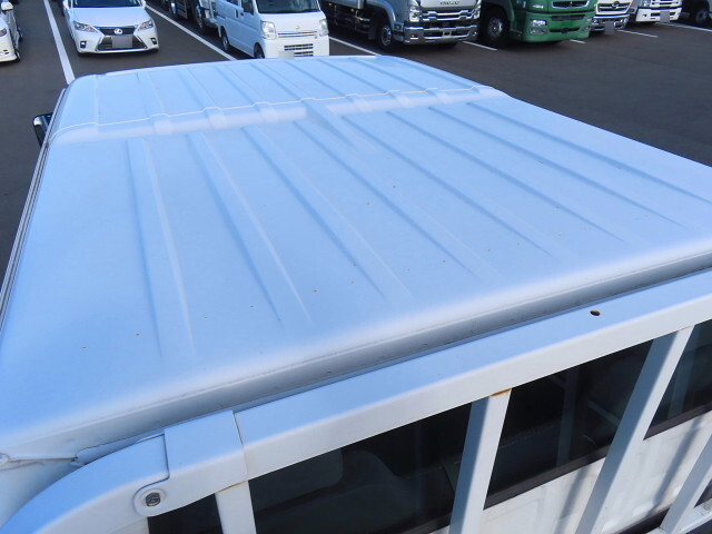 いすゞエルフダブルキャブ（Wキャブ）小型（2t・3t）[写真25]