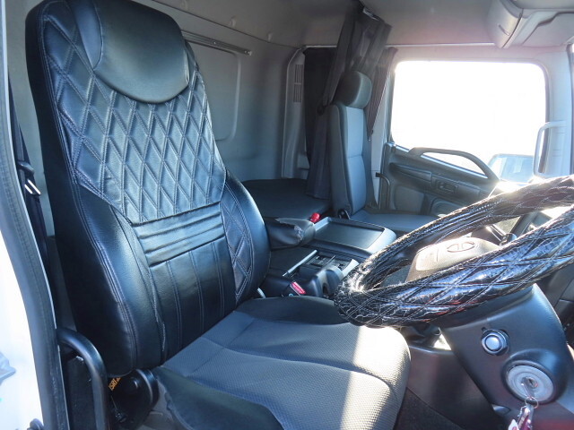 日野プロフィアアルミウイング大型（10t）[写真22]