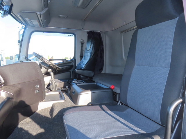 日野プロフィアアルミウイング大型（10t）[写真23]