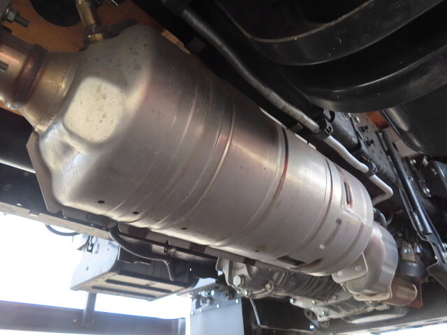 いすゞエルフアルミブロック小型（2t・3t）[写真10]