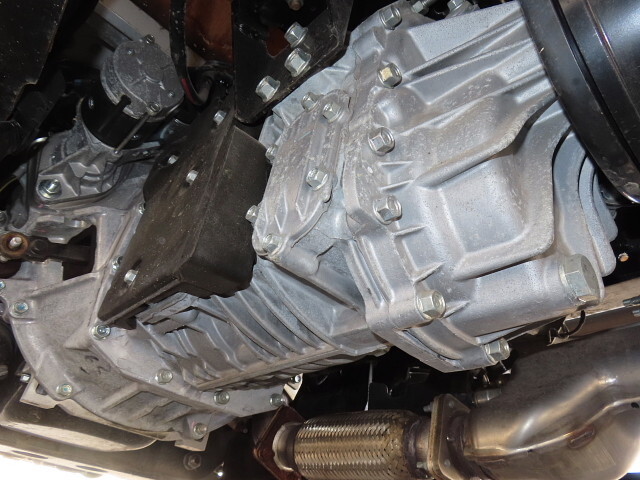 いすゞエルフアルミブロック小型（2t・3t）[写真12]