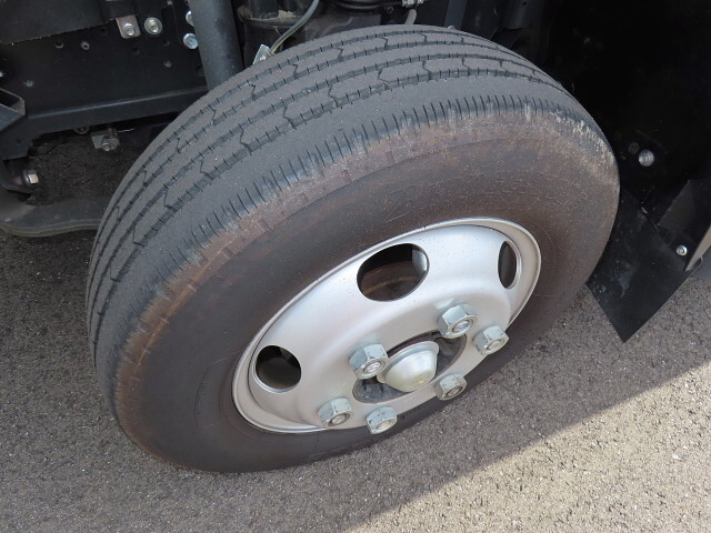 いすゞエルフアルミブロック小型（2t・3t）[写真14]