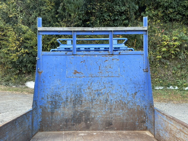 いすゞエルフダンプ小型（2t・3t）[写真14]