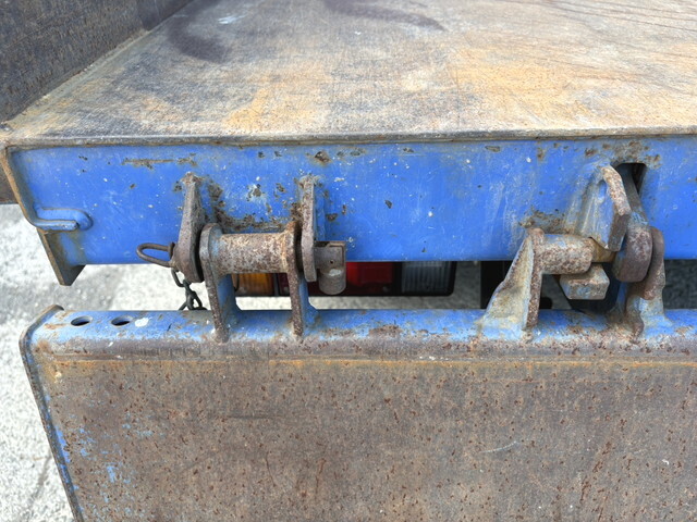 いすゞエルフダンプ小型（2t・3t）[写真17]