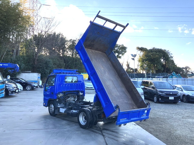 いすゞエルフダンプ小型（2t・3t）[写真02]