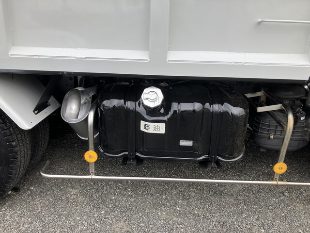 いすゞエルフ深ダンプ（土砂禁ダンプ）小型（2t・3t）[写真10]