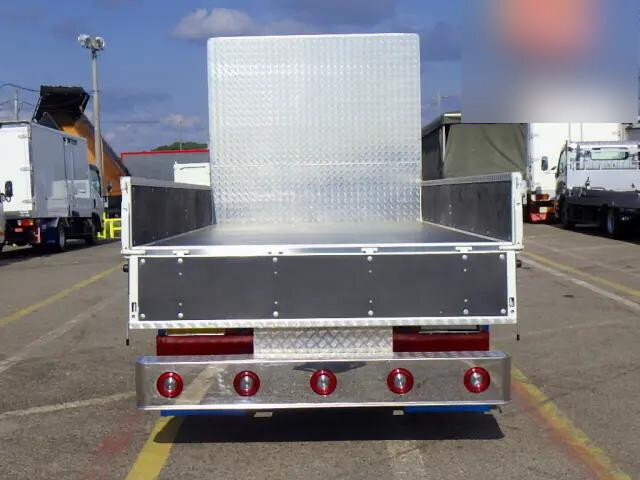 三菱ふそうキャンター平ボディ小型（2t・3t）[写真05]