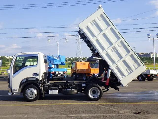 いすゞエルフ深ダンプ（土砂禁ダンプ）小型（2t・3t）[写真11]