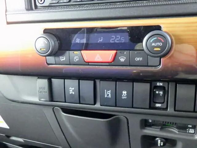 いすゞエルフ深ダンプ（土砂禁ダンプ）小型（2t・3t）[写真23]