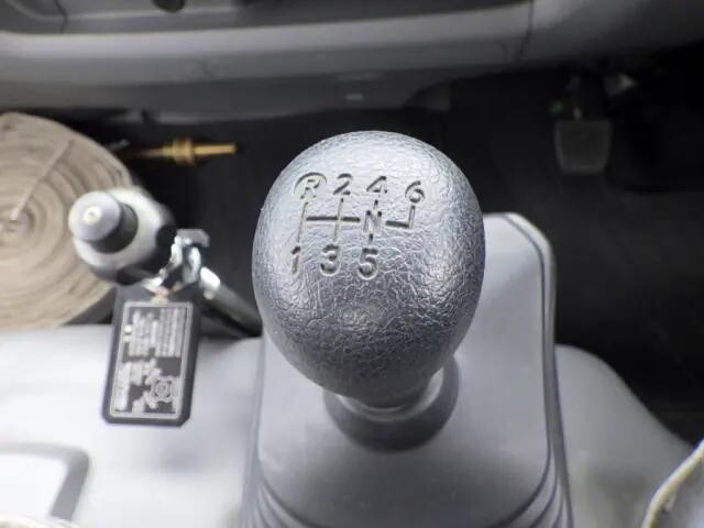 日野デュトロ散水車小型（2t・3t）[写真12]