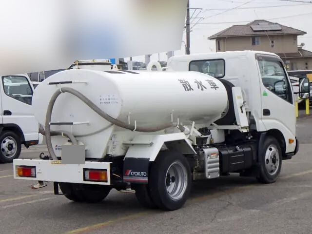 日野デュトロ散水車小型（2t・3t）[写真02]