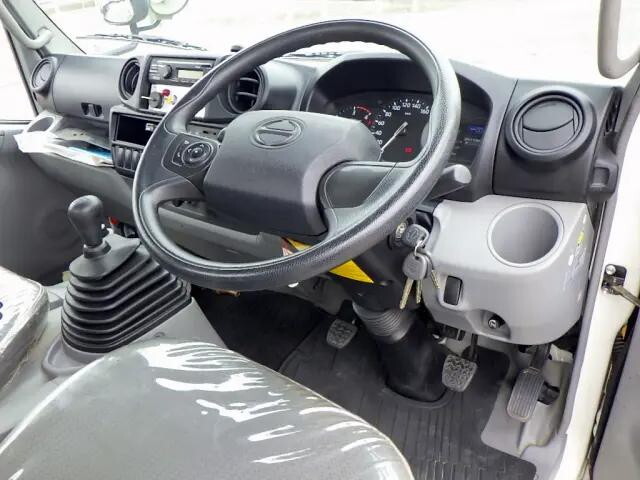 日野デュトロ散水車小型（2t・3t）[写真38]