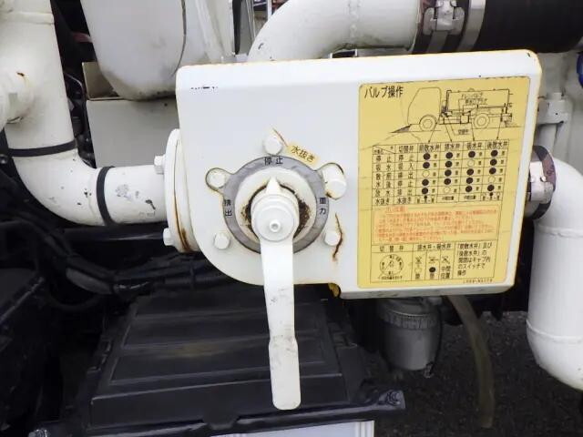 日野デュトロ散水車小型（2t・3t）[写真08]