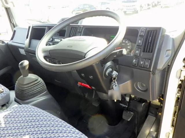 いすゞエルフカーテン車小型（2t・3t）[写真37]