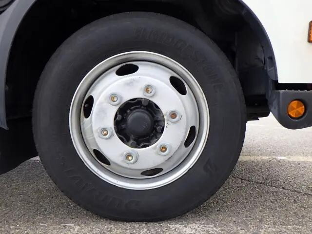 トヨタダイナアルミバン小型（2t・3t）[写真18]