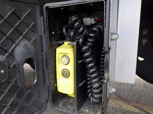 トヨタダイナアルミバン小型（2t・3t）[写真29]