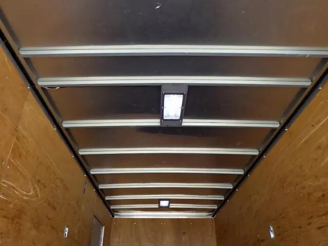 トヨタダイナアルミバン小型（2t・3t）[写真09]