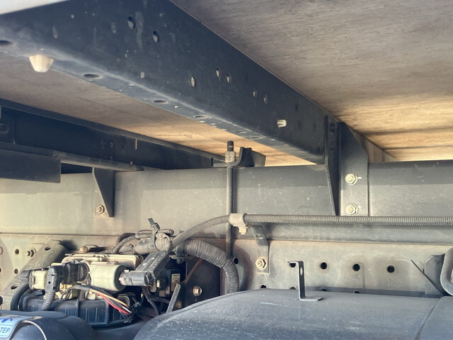 三菱ふそうキャンターアルミウイング小型（2t・3t）[写真26]