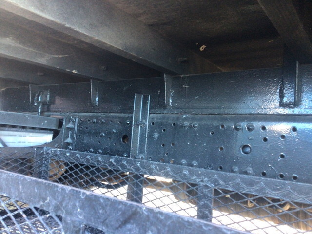 三菱ふそうキャンタークレーン3段小型（2t・3t）[写真19]