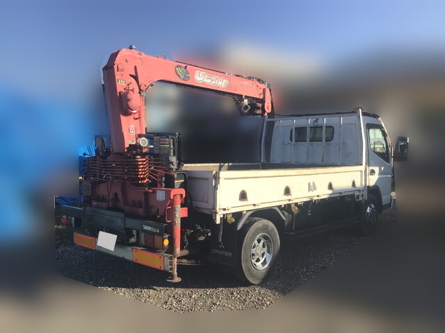 三菱ふそうキャンタークレーン3段小型（2t・3t）[写真02]